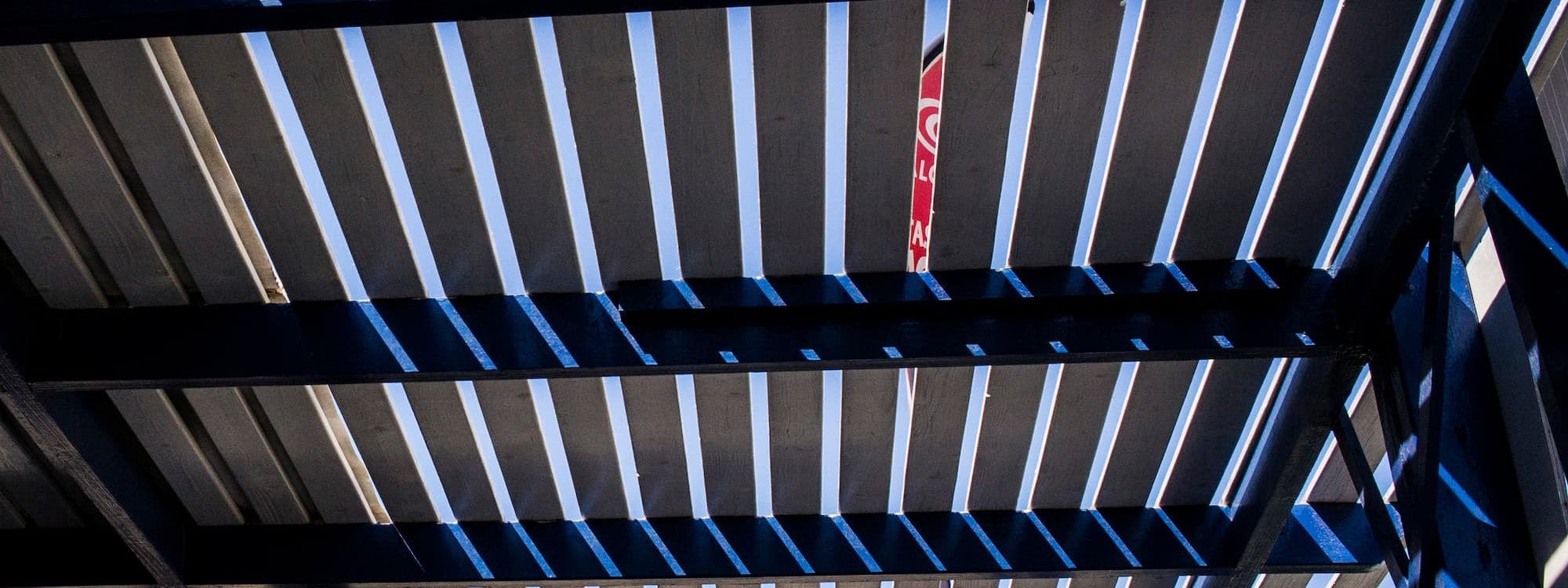 Quels mat&eacute;riaux choisir pour votre pergola bioclimatique sur mesure ? Freyming-Merlebach