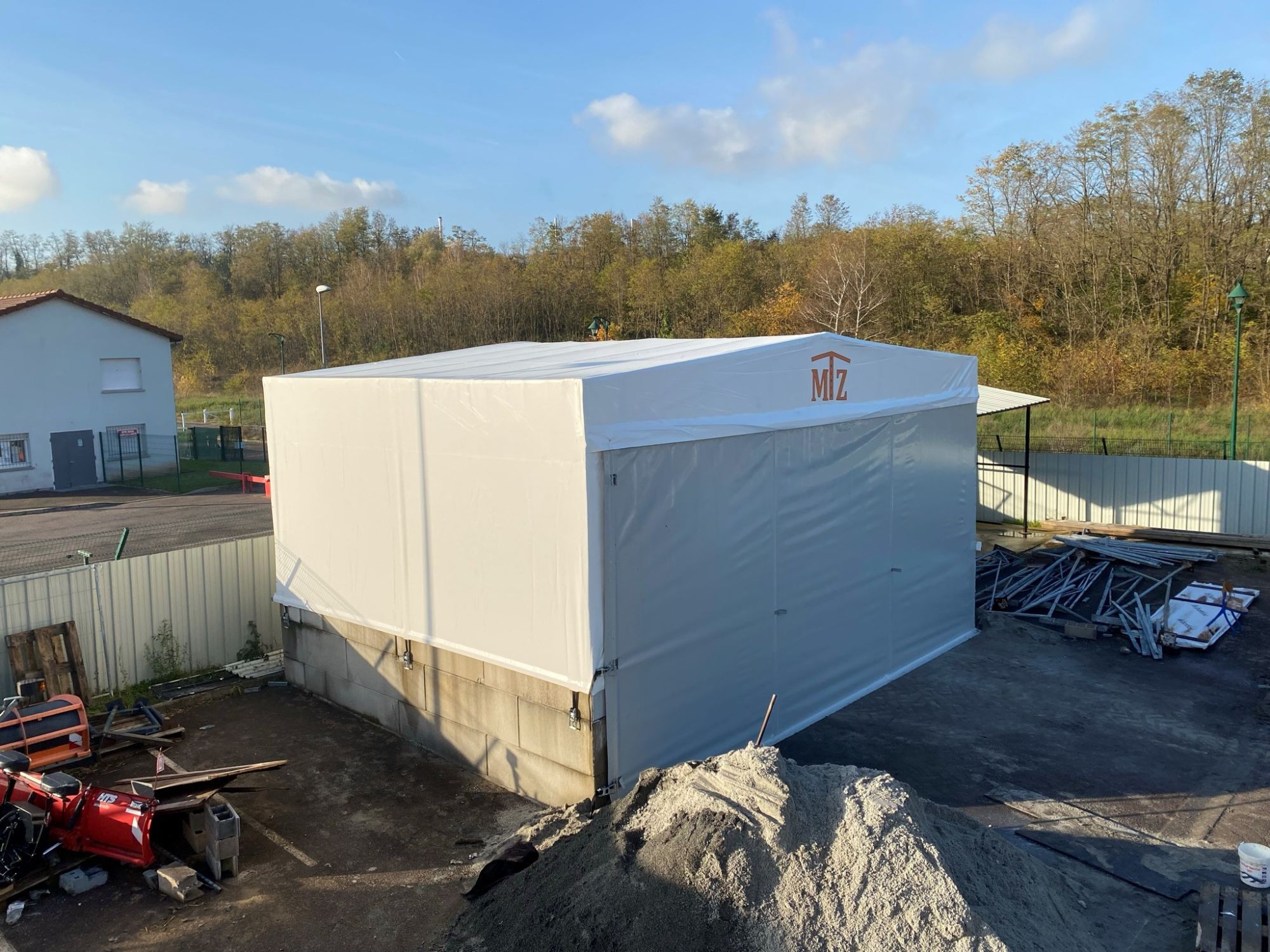 Fabrication et r&eacute;paration de b&acirc;ches industrielles et de b&acirc;ches pour chapiteau en Moselle dans le Grand Est Maizi&egrave;res-l&egrave;s-Metz 2